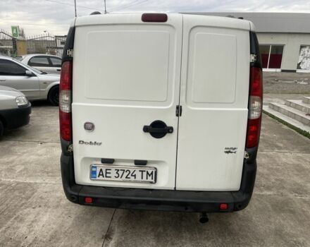 Белый Фиат Добло, объемом двигателя 1.2 л и пробегом 320 тыс. км за 3700 $, фото 5 на Automoto.ua