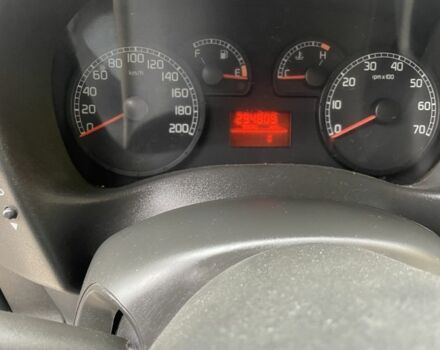 Белый Фиат Добло, объемом двигателя 1.2 л и пробегом 320 тыс. км за 3700 $, фото 12 на Automoto.ua