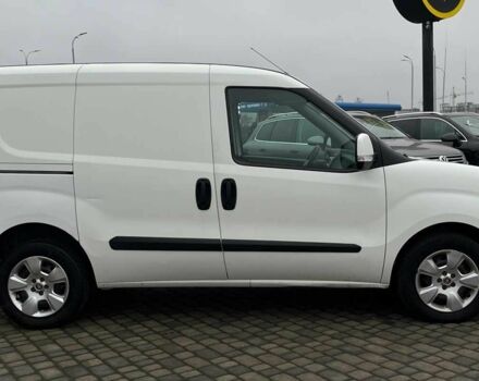Белый Фиат Добло, объемом двигателя 1.2 л и пробегом 270 тыс. км за 4990 $, фото 7 на Automoto.ua