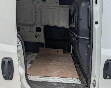 Белый Фиат Добло, объемом двигателя 1.2 л и пробегом 150 тыс. км за 3500 $, фото 5 на Automoto.ua