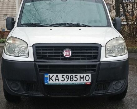 Белый Фиат Добло, объемом двигателя 1.4 л и пробегом 364 тыс. км за 3800 $, фото 1 на Automoto.ua