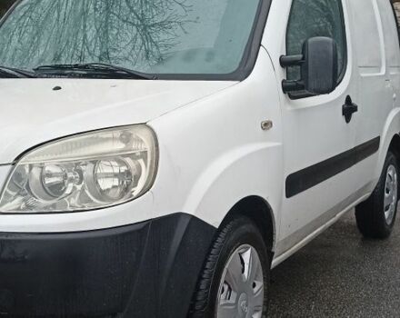 Белый Фиат Добло, объемом двигателя 1.4 л и пробегом 364 тыс. км за 3800 $, фото 3 на Automoto.ua