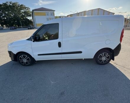 Белый Фиат Добло, объемом двигателя 1.2 л и пробегом 309 тыс. км за 5000 $, фото 6 на Automoto.ua