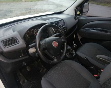 Белый Фиат Добло, объемом двигателя 1.2 л и пробегом 285 тыс. км за 3999 $, фото 6 на Automoto.ua