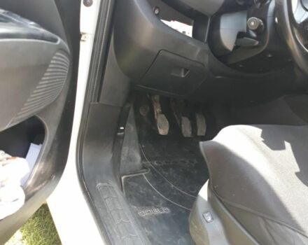 Білий Фіат Добло, об'ємом двигуна 1.3 л та пробігом 160 тис. км за 6300 $, фото 2 на Automoto.ua