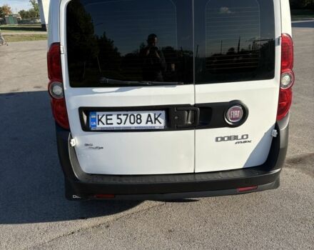 Белый Фиат Добло, объемом двигателя 1.2 л и пробегом 309 тыс. км за 5000 $, фото 7 на Automoto.ua