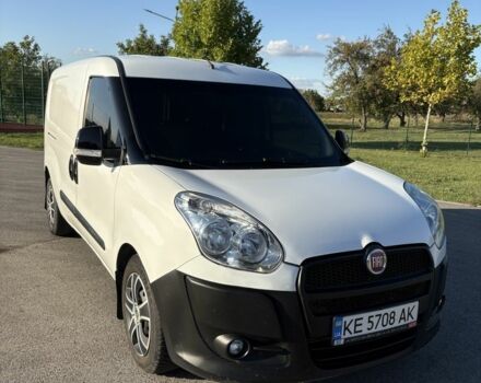 Белый Фиат Добло, объемом двигателя 1.2 л и пробегом 309 тыс. км за 5000 $, фото 1 на Automoto.ua