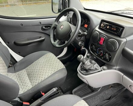 Белый Фиат Добло, объемом двигателя 1.4 л и пробегом 138 тыс. км за 5300 $, фото 9 на Automoto.ua