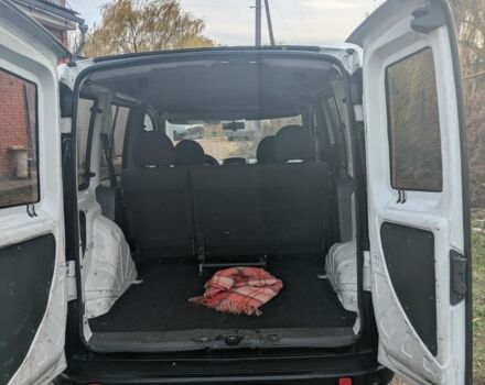 Білий Фіат Добло, об'ємом двигуна 1.3 л та пробігом 177 тис. км за 3000 $, фото 3 на Automoto.ua