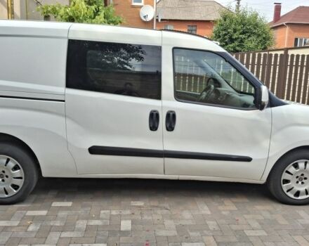 Белый Фиат Добло, объемом двигателя 1.6 л и пробегом 302 тыс. км за 6300 $, фото 2 на Automoto.ua