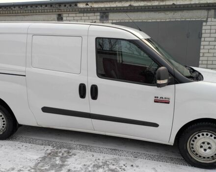 Белый Фиат Добло, объемом двигателя 2.4 л и пробегом 110 тыс. км за 10700 $, фото 11 на Automoto.ua
