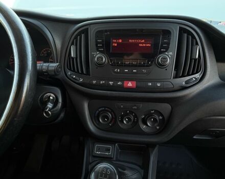 Белый Фиат Добло, объемом двигателя 1.2 л и пробегом 352 тыс. км за 6151 $, фото 6 на Automoto.ua