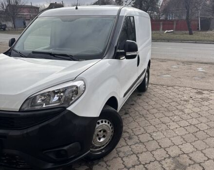 Белый Фиат Добло, объемом двигателя 1.4 л и пробегом 355 тыс. км за 5350 $, фото 6 на Automoto.ua