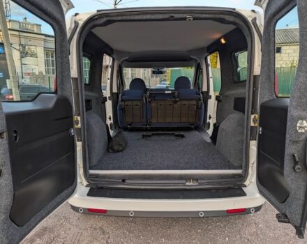 Білий Фіат Добло, об'ємом двигуна 1.3 л та пробігом 100 тис. км за 10800 $, фото 14 на Automoto.ua