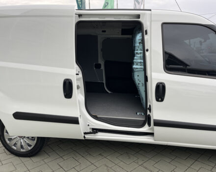 Білий Фіат Добло, об'ємом двигуна 1.6 л та пробігом 32 тис. км за 685000 $, фото 31 на Automoto.ua