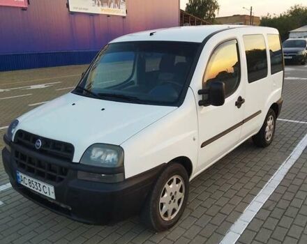 Белый Фиат Добло, объемом двигателя 1.2 л и пробегом 256 тыс. км за 3300 $, фото 6 на Automoto.ua
