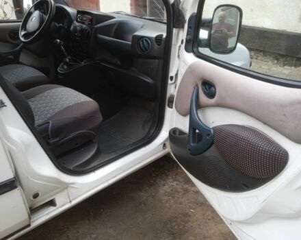 Белый Фиат Добло, объемом двигателя 1.9 л и пробегом 314 тыс. км за 2700 $, фото 2 на Automoto.ua