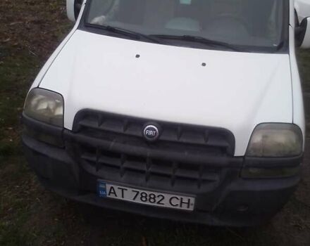 Белый Фиат Добло, объемом двигателя 1.6 л и пробегом 280 тыс. км за 3800 $, фото 4 на Automoto.ua