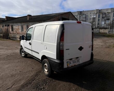 Белый Фиат Добло, объемом двигателя 1.6 л и пробегом 115 тыс. км за 2800 $, фото 6 на Automoto.ua