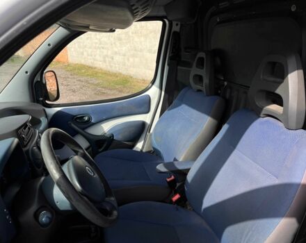 Белый Фиат Добло, объемом двигателя 1.6 л и пробегом 115 тыс. км за 2800 $, фото 11 на Automoto.ua