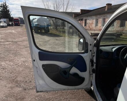 Белый Фиат Добло, объемом двигателя 1.6 л и пробегом 115 тыс. км за 2800 $, фото 9 на Automoto.ua