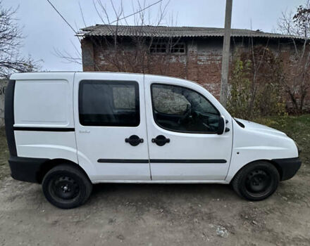 Белый Фиат Добло, объемом двигателя 1.9 л и пробегом 340 тыс. км за 2500 $, фото 2 на Automoto.ua
