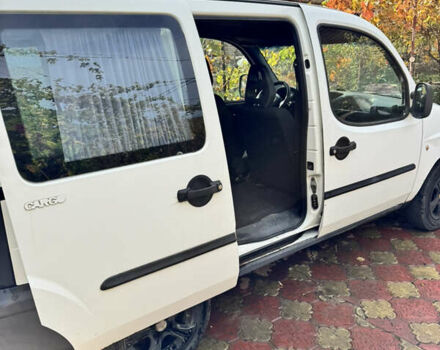 Белый Фиат Добло, объемом двигателя 1.6 л и пробегом 230 тыс. км за 2850 $, фото 9 на Automoto.ua