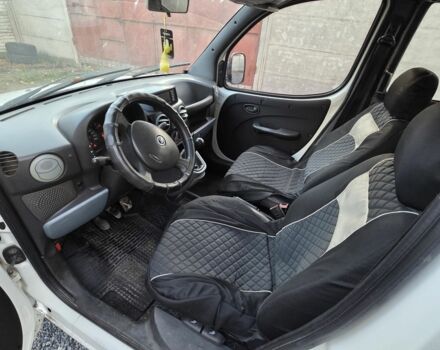 Белый Фиат Добло, объемом двигателя 0 л и пробегом 300 тыс. км за 2850 $, фото 4 на Automoto.ua