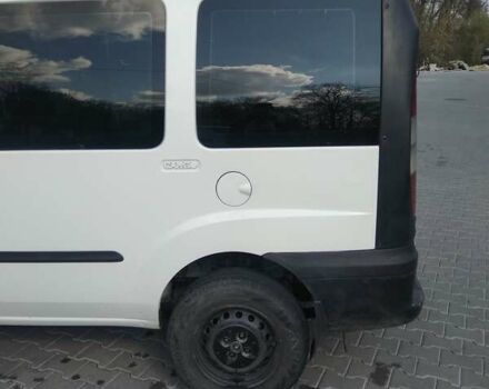 Білий Фіат Добло, об'ємом двигуна 1.3 л та пробігом 200 тис. км за 4100 $, фото 15 на Automoto.ua