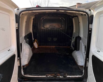 Белый Фиат Добло, объемом двигателя 1.6 л и пробегом 115 тыс. км за 2800 $, фото 17 на Automoto.ua