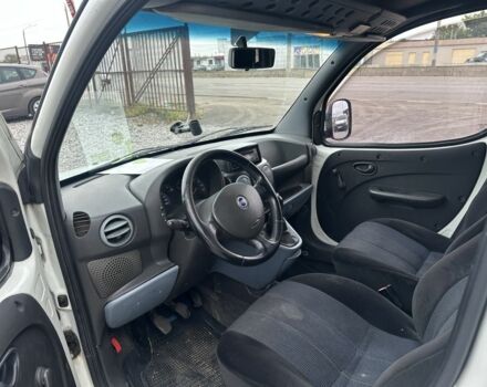 Белый Фиат Добло, объемом двигателя 1.9 л и пробегом 270 тыс. км за 3950 $, фото 7 на Automoto.ua