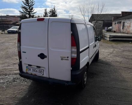 Белый Фиат Добло, объемом двигателя 1.6 л и пробегом 115 тыс. км за 2800 $, фото 4 на Automoto.ua