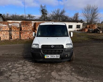 Белый Фиат Добло, объемом двигателя 1.6 л и пробегом 115 тыс. км за 2800 $, фото 1 на Automoto.ua