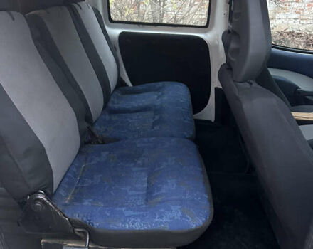 Белый Фиат Добло, объемом двигателя 1.9 л и пробегом 340 тыс. км за 2500 $, фото 7 на Automoto.ua