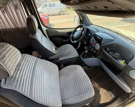 Белый Фиат Добло, объемом двигателя 1.9 л и пробегом 399 тыс. км за 3900 $, фото 11 на Automoto.ua