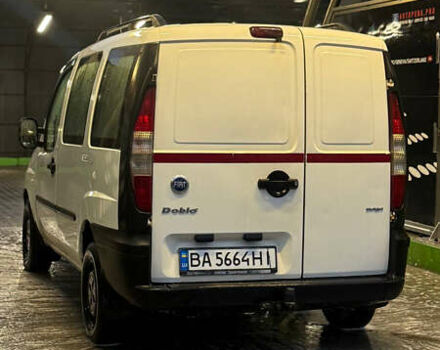 Белый Фиат Добло, объемом двигателя 1.9 л и пробегом 399 тыс. км за 3900 $, фото 2 на Automoto.ua