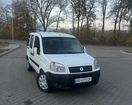 Белый Фиат Добло, объемом двигателя 1.9 л и пробегом 250 тыс. км за 4200 $, фото 4 на Automoto.ua