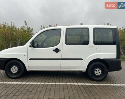 Белый Фиат Добло, объемом двигателя 1.91 л и пробегом 260 тыс. км за 4200 $, фото 5 на Automoto.ua