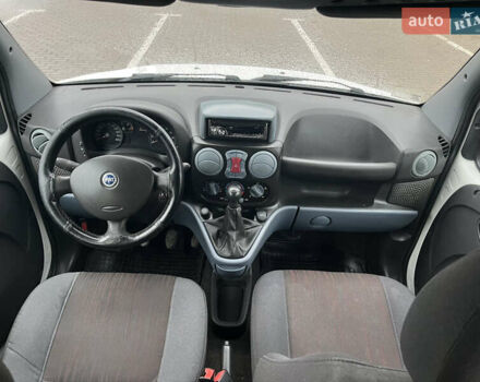 Белый Фиат Добло, объемом двигателя 1.91 л и пробегом 260 тыс. км за 4200 $, фото 23 на Automoto.ua