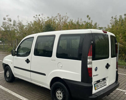 Белый Фиат Добло, объемом двигателя 1.91 л и пробегом 260 тыс. км за 4200 $, фото 6 на Automoto.ua