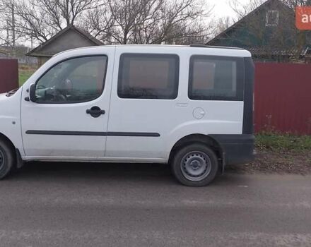 Белый Фиат Добло, объемом двигателя 1.91 л и пробегом 280 тыс. км за 3700 $, фото 7 на Automoto.ua