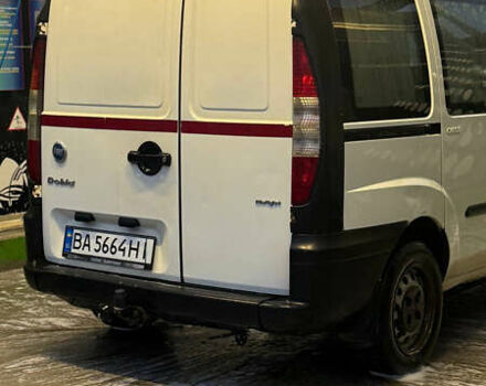 Белый Фиат Добло, объемом двигателя 1.9 л и пробегом 399 тыс. км за 3900 $, фото 3 на Automoto.ua