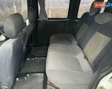 Белый Фиат Добло, объемом двигателя 1.6 л и пробегом 240 тыс. км за 2999 $, фото 8 на Automoto.ua