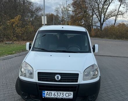 Белый Фиат Добло, объемом двигателя 1.9 л и пробегом 250 тыс. км за 4200 $, фото 2 на Automoto.ua