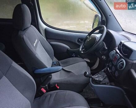 Белый Фиат Добло, объемом двигателя 1.6 л и пробегом 302 тыс. км за 3600 $, фото 14 на Automoto.ua