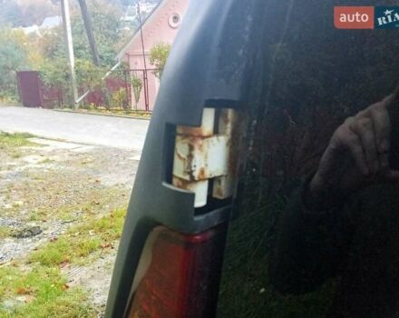 Белый Фиат Добло, объемом двигателя 1.6 л и пробегом 302 тыс. км за 3600 $, фото 17 на Automoto.ua