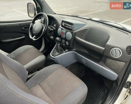 Белый Фиат Добло, объемом двигателя 1.91 л и пробегом 260 тыс. км за 4200 $, фото 15 на Automoto.ua