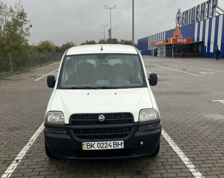 Белый Фиат Добло, объемом двигателя 1.91 л и пробегом 260 тыс. км за 4200 $, фото 2 на Automoto.ua