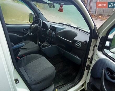 Белый Фиат Добло, объемом двигателя 1.6 л и пробегом 302 тыс. км за 3600 $, фото 16 на Automoto.ua