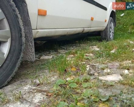 Белый Фиат Добло, объемом двигателя 1.6 л и пробегом 302 тыс. км за 3600 $, фото 23 на Automoto.ua